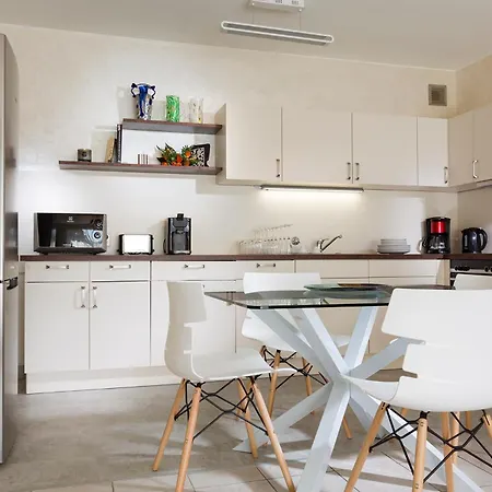 Canterbury * לוקסמבורג